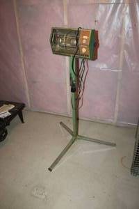 lot 369 image: Sperti Mark IV Floor Stand Sunlamp 47H