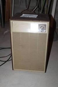 lot 361 image: Westinghouse Deluxe 14 Dehumidifier  12-12Wx 11-12Dx20-12H ED144R1