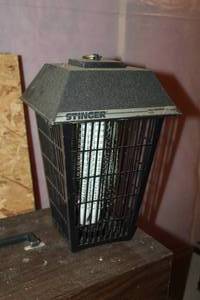 lot 359 image: Stinger High Performance Bug Zapper UV40