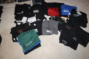 lot 406 image: Lot of (20) Country Music Concert T-Shirts