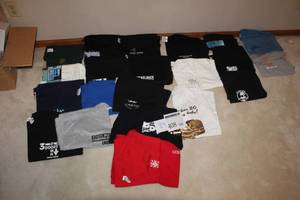 lot 408 image: Lot of (24) PopSoft Rock Music Concert T-Shirts