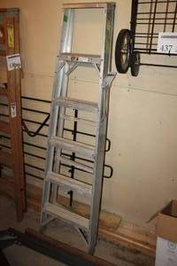 lot 438 image: Aluminum Step Ladder 6
