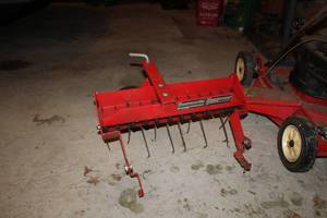 lot 435 image: Toro Dethatcher Attachment