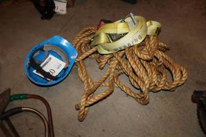 lot 420 image: Ratchet Straps (x2), Hard Hat, Rope