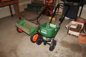 lot 417 image: Lot of (2) Scotts Broadcast Spreaders