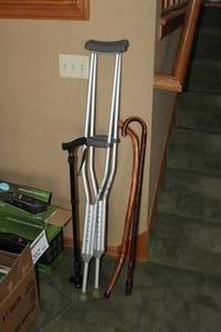 lot 217 image: Lot of (4) Medical Equipment - Crutches (1 pair), Canes (x3)
