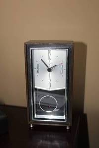 lot 208 image: Vintage Sunbeam Electric Clock 4Wx2Dx8H