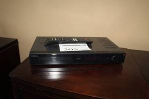 lot 205 image: Insignia Connected Blu-ray Disc Player with Remote Control (in box)