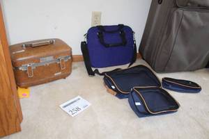 lot 258 image: Lot of (4) Carry Cases - Hard Side (x1), Soft Side (x3), Computer Laptop Bag (x1)