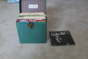 lot 252 image: Vintage Children Stories 45 LP Records in Sleeves with Hard Case