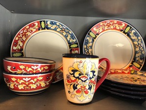 lot 26 image: Cabinet Full of Pier-1 Hand Painted Della Ceramiche Earthenware