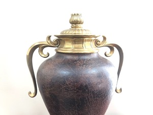 lot 50 image: Large Contemporary Heavy Brass Urn
