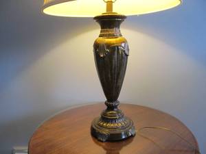 lot 121 image: Brass Urn-Form Table lamp