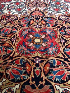lot 136 image: Nice Looking Old Vintage Hand Made Wool Rug