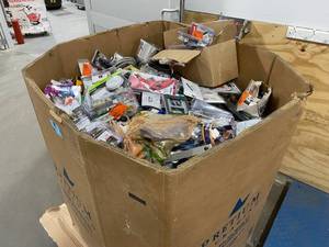lot 45 image: Home Depot Store Returns Pallet - High Piece Count