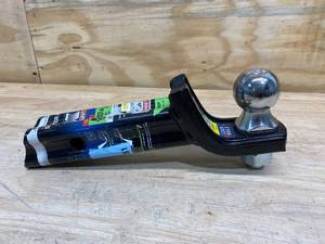 lot 81 image: TOW SMART Class III Receiver Hitch