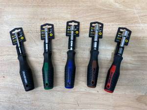 lot 83 image: PRO-GRADE Lot of 5 Nut Drivers (various sizes)