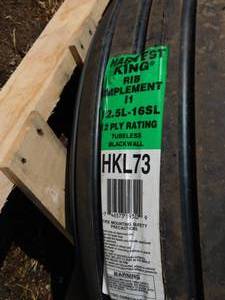 lot 31 image: Harvest King Rib Implement I1 Tire