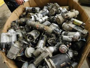 lot 27 image: Pallet Lot of Starters