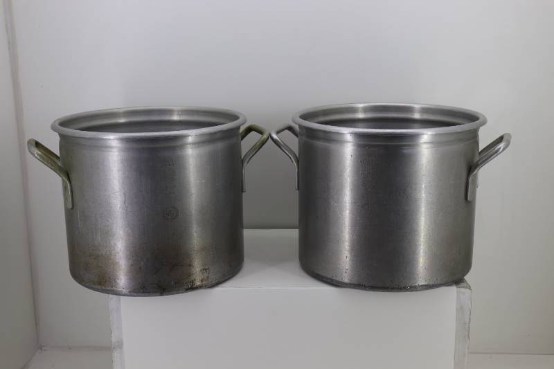 Vintage Wearever Commercial Aluminum #5327 and 50 similar items