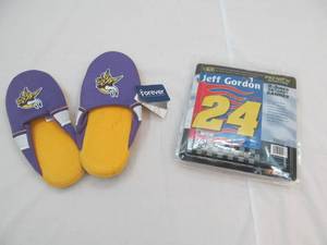 lot 5 image: Jeff Gordon banner, Vikings slippers