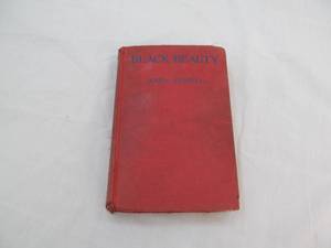 lot 16 image: Vintage black beauty book