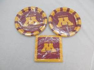 lot 112 image: Gopher platesnapkins