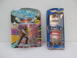 lot 121 image: Star Trek, Hot wheels