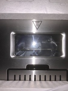HAMILTON BEACH STAINLESS STEEL 2 LBS. BREAD MAKER WITH FRUIT AND NUT DISPENSER NOT USED COMPLETE SEE PICS