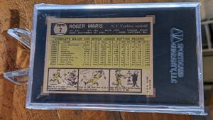 lot 16 image: 1961 Topps #2 Roger Maris Card SGC 60  5