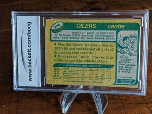 lot 81 image: 1980 - 1981 Topps Wayne Gretzky 2nd Year Card Beckett 9