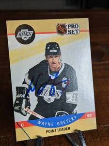 lot 84A image: 1990 - 91 Pro Set Wayne Gretzky Signed  Autographed Hockey Card COA