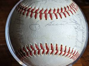 lot 1A image: 1964 New York Yankees Signed Team Baseball Mickey Mantle, Roger Maris, Yogi Berra, Whitey Ford, Tony Kubek, Clete Boyer, etc.