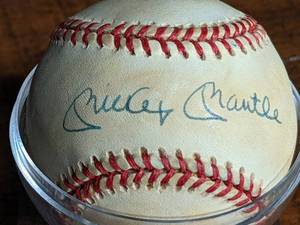 lot 1B image: Mickey Mantle Hand-signed Autographed Baseball