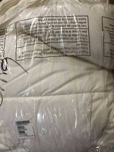 Wrinkle-Free Creme Solid Cotton Sateen Twin Comforter, C1B2-T-CREME, NEW