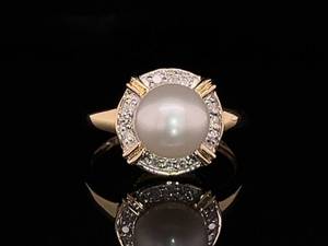 Lustrous Akoya Pearl and Diamond Estate Ring in 14k Yellow Gold $2,750 Retail