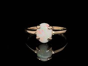 Fiery Natural Opal Solitaire Estate Ring in Yellow Gold $1,100 Retail
