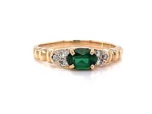 Green Tourmaline and Diamond Estate Ring in 14k Yellow Gold $1250 Retail