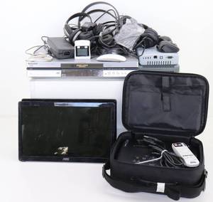 lot 27 image: Misc Electronics