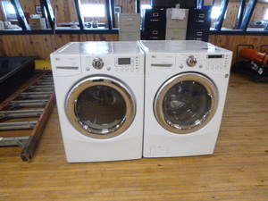 lot 3 image: LG Washer Dryer Set
