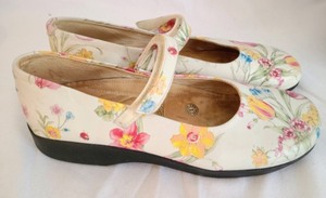 Two Pairs of Womens Leather Flats