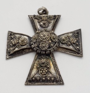 Ornate Vintage Cross Pendant