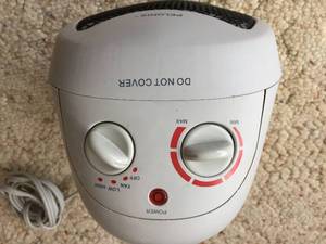 lot 203 image: Pelonis Ceramic Electric Heater