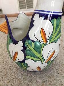 lot 237 image: Large Hand Painted Ceramic Duck Planter (Mexico)