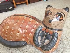 lot 251 image: Large Mexico Pottery Ceramic Hand Painted Cat- Tonala Folk Art