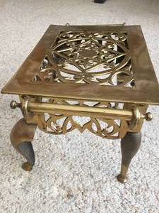 lot 254 image: Small Ornate Brass Accent Table