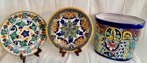 lot 141 image: Dishes and More from Mexico