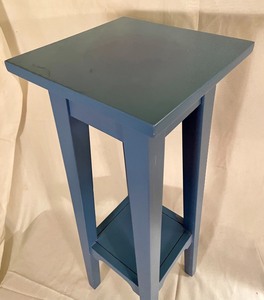 lot 162 image: Petite Blue Painted Accent Table