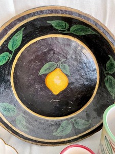 lot 144 image: Fruit and Flowers Themed Dishware