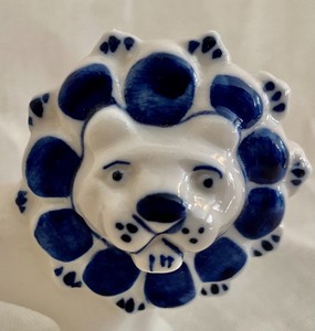 lot 180 image: USSR Hand Painted Lion Figurine